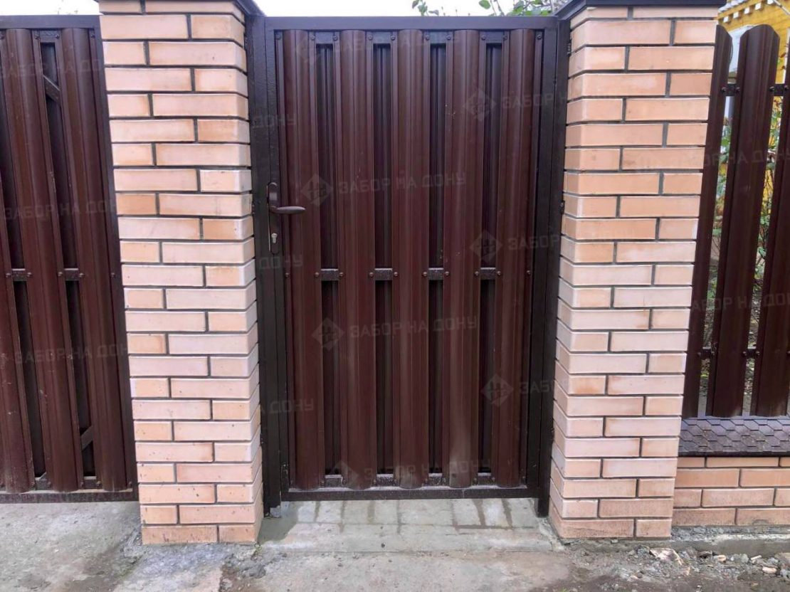 Калитка из евроштакетника  в Багаевской